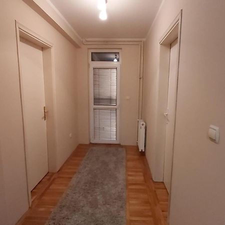 Ino 99 Apartamento Užice Quarto foto